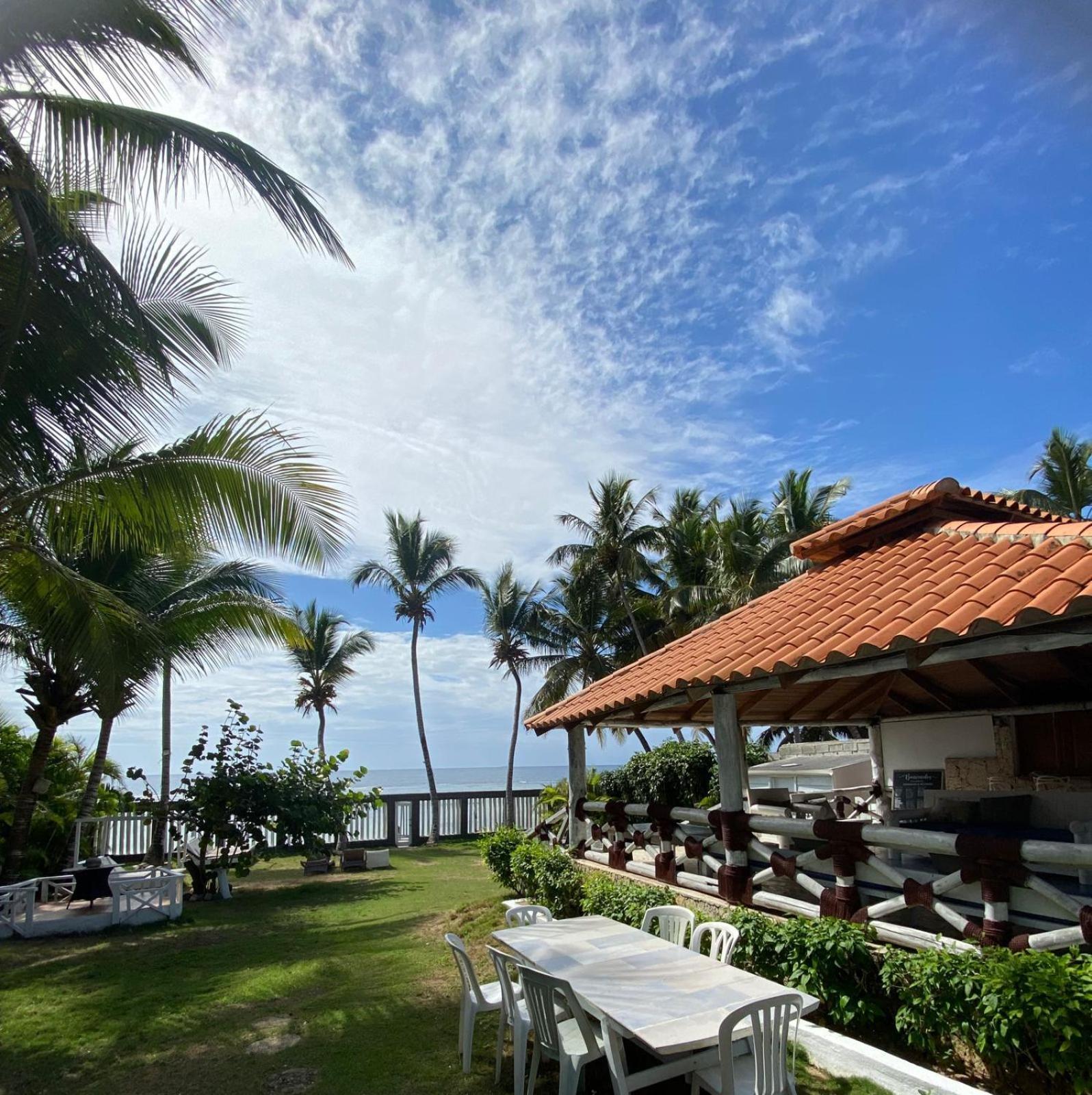 D' Franchesis Hostal Juan Dolio Bagian luar foto