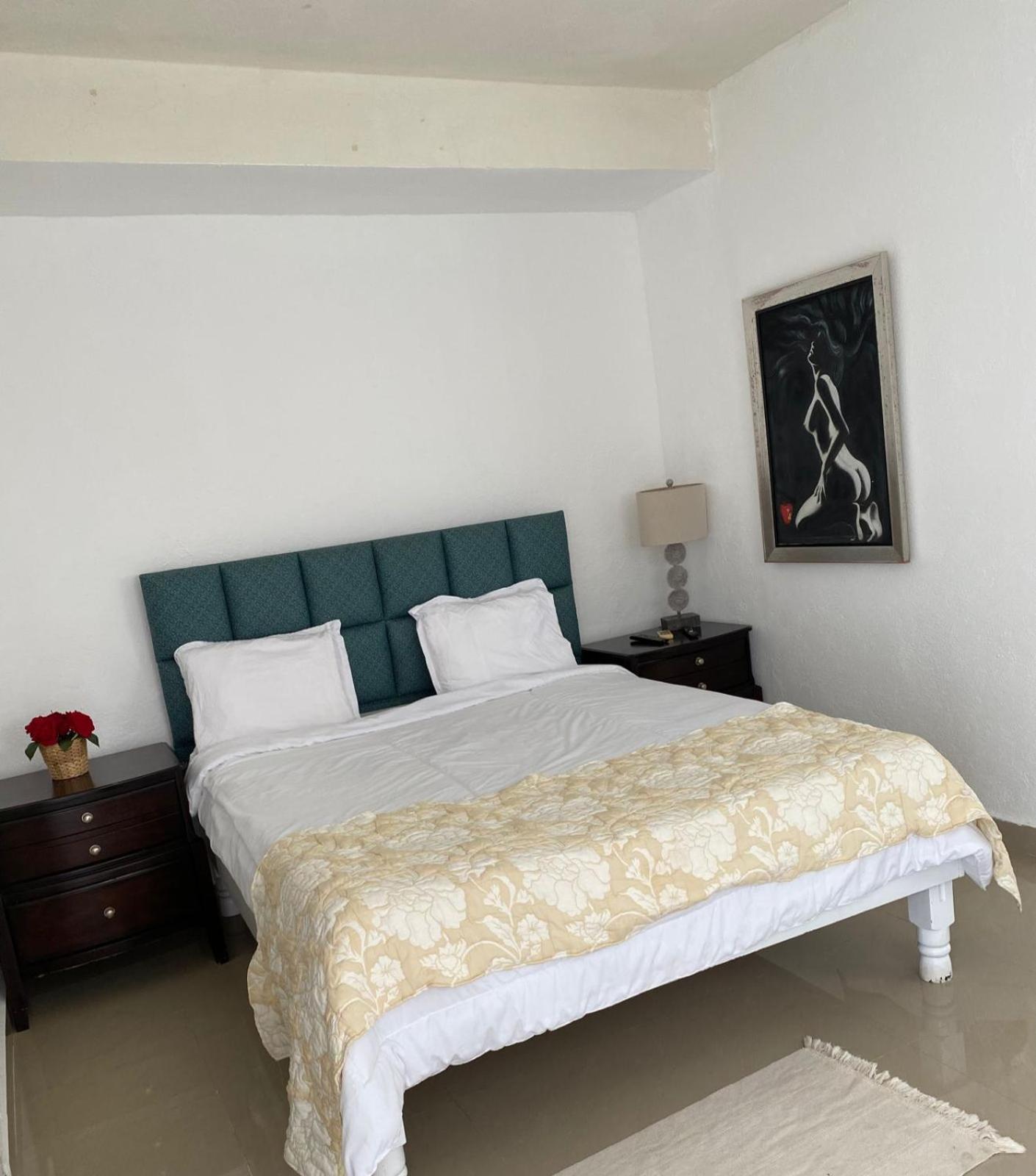D' Franchesis Hostal Juan Dolio Bagian luar foto