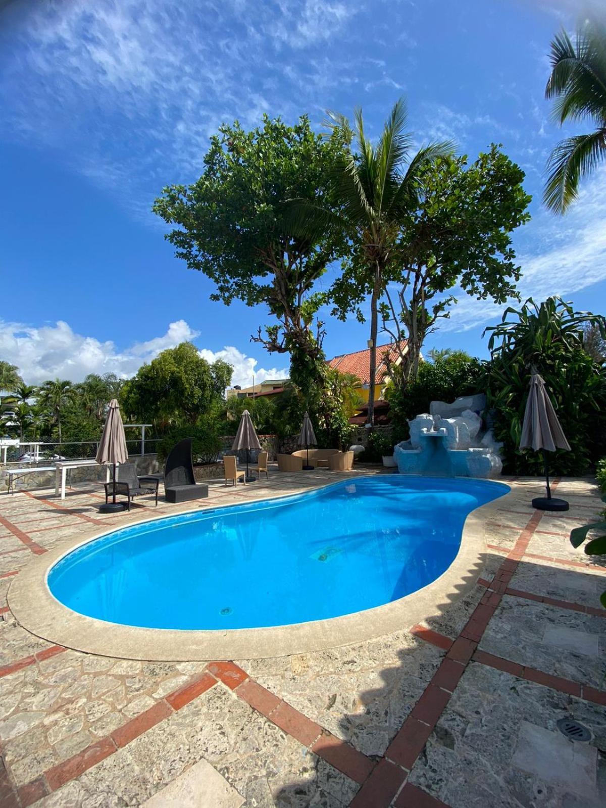 D' Franchesis Hostal Juan Dolio Bagian luar foto