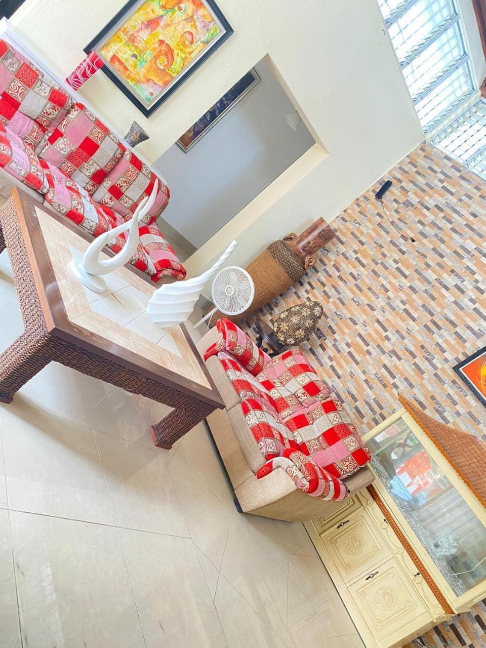 D' Franchesis Hostal Juan Dolio Bagian luar foto
