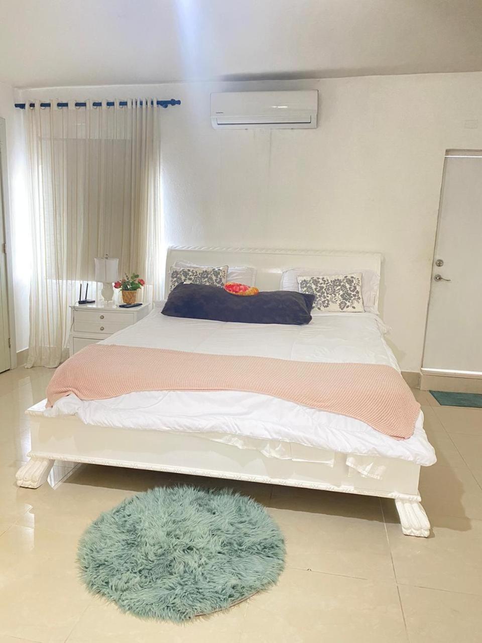 D' Franchesis Hostal Juan Dolio Bagian luar foto